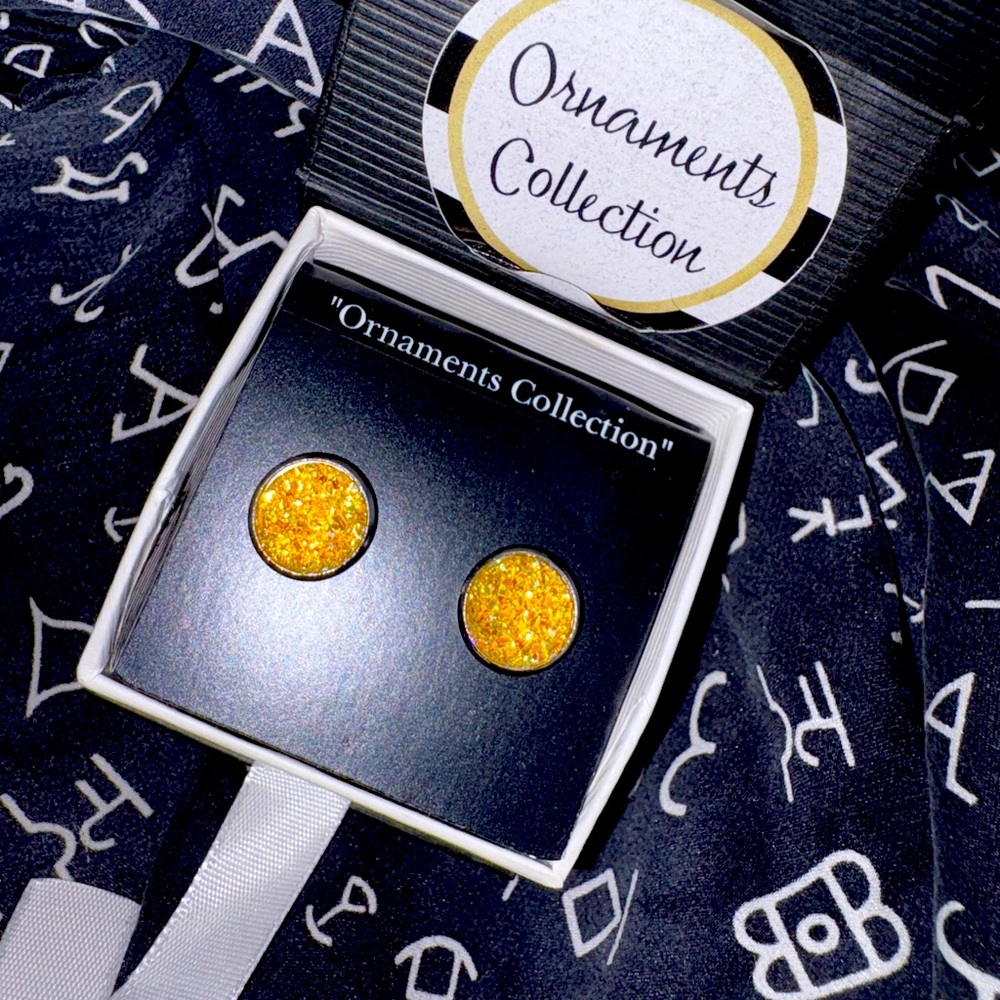 Ornaments Collection Magnetic Earrings